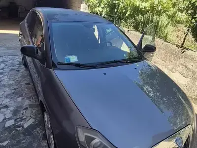 Usata Lancia Delta 120 CV (88 kW) 2011 Grigio Utilitaria