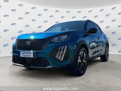 Usata Peugeot 2008 Allure 102 CV (75 kW) 2025 Blu SUV