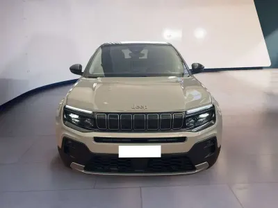 Usata Jeep Avenger 110 CV (80 kW) 2025 Grigio SUV