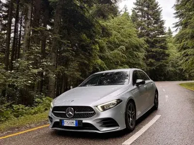 Usata Mercedes A180 Premium 116 CV (85 kW) 2018 Berlina