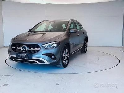 Usata Mercedes GLA180 Advanced Plus 116 CV (85 kW) 2024 Grigio SUV