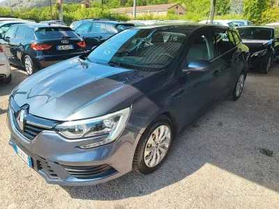 Usata Renault Mégane GrandTour 116 CV (85 kW) 2020 Grigio Station wagon