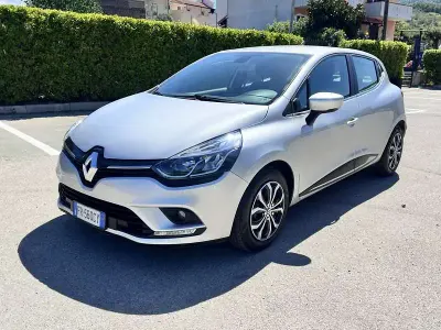 Usata Renault Clio IV Life 75 CV (55 kW) 2018 Berlina