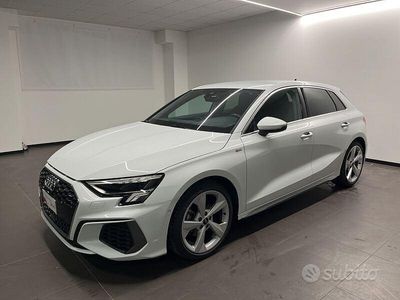 Usata Audi A3 S-Line 150 CV (110 kW) 2024 Bianco ghiaccio metallizzato Berlina