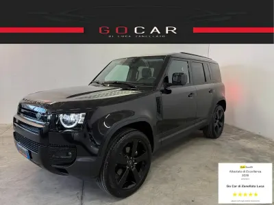Usata Land Rover Defender SE Dynamic 199 CV (146 kW) 2023 Nero SUV