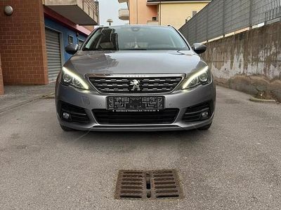 Usata Peugeot 308 SW Allure Sky 120 CV (88 kW) 2018 Grigio Station wagon