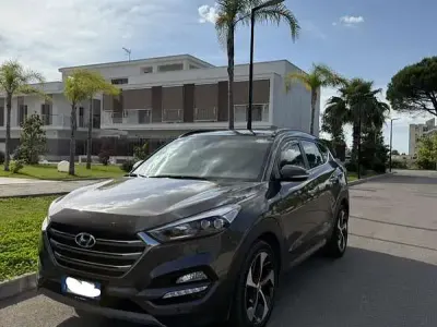 Usata Hyundai Tucson Xpossible 141 CV (103 kW) 2018 Grigio SUV