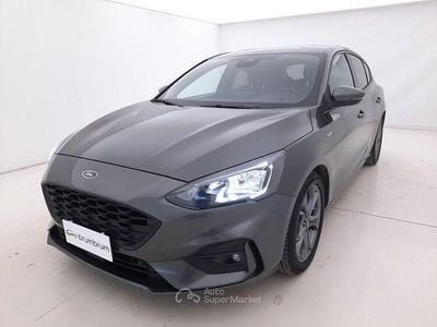 Usata Ford Focus 125 CV (91 kW) 2021 Gray Berlina