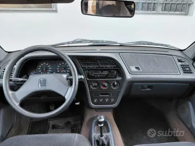 Usata Peugeot 306 75 CV (55 kW) 1994 Rosso Berlina