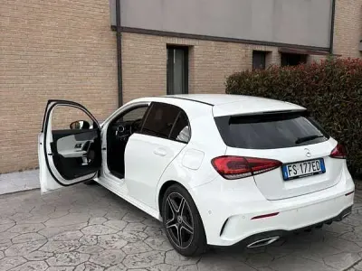 Usata Mercedes A180 Premium 116 CV (85 kW) 2019 Berlina