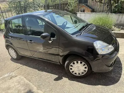 Usata Renault Modus Dynamique 75 CV (55 kW) 2009 Monovolume