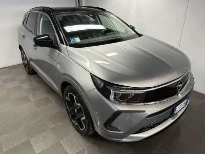 Usata Opel Grandland X Ultimate 131 CV (96 kW) 2022 Grigio SUV