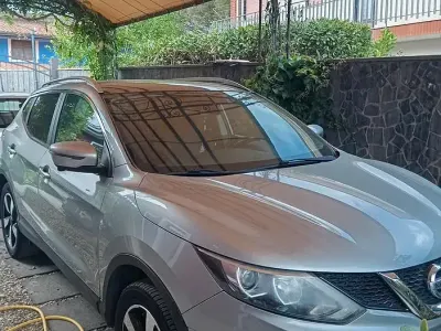 Usata Nissan Qashqai 131 CV (96 kW) 2017 Grigio SUV