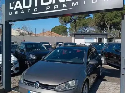 Brugt VW Golf VII Trendline 110 HK (80 kW) 2015 Grå Sedan