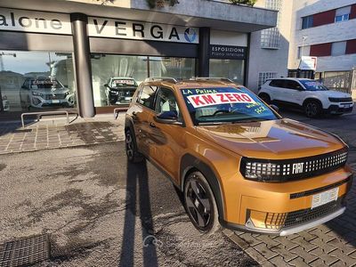 Nuova Fiat Grande Panda La Prima 110 CV (80 kW) 2025 Bronzo luna Utilitaria