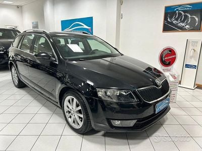 Usata Skoda Octavia G-TEC 110 CV (80 kW) 2016 Nero Station wagon