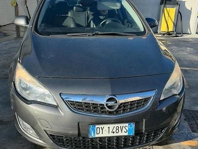 Usata Opel Astra 125 CV (91 kW) 2010 Berlina