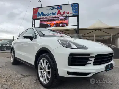 Usata Porsche Cayenne Chrono 340 CV (250 kW) 2019 Bianco SUV