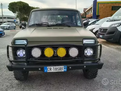 Usata Lada niva 81 CV (59 kW) 2004 Verde SUV