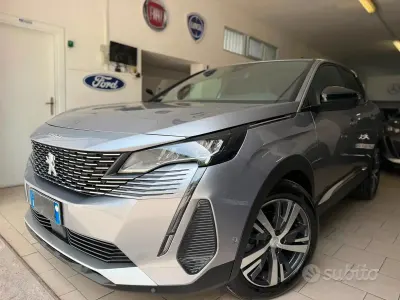 Usata Peugeot 3008 Allure 131 CV (96 kW) 2023 Grigio SUV