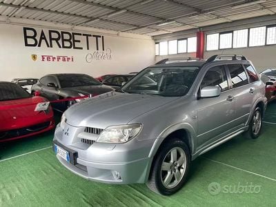 Usata Mitsubishi Outlander 140 CV (102 kW) 2007 Grigio SUV