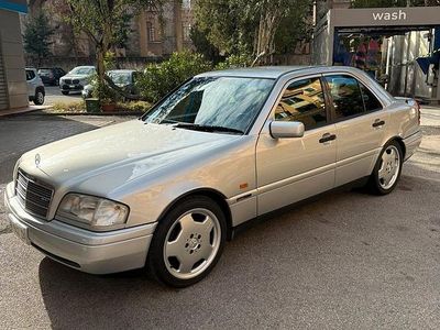 Usata Mercedes C200 AMG 136 CV (100 kW) 1995 Grigio Berlina
