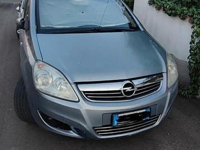 Usata Opel Zafira Cosmo 150 CV (110 kW) 2008 Grigio Monovolume