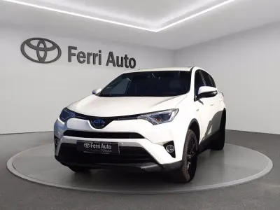 Begagnad Toyota RAV4 Hybrid Business Edition 197 HK (144 kW) 2019 Vit SUV
