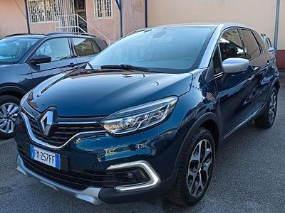 Usata Renault Captur Intens 110 CV (80 kW) 2017 Verde SUV