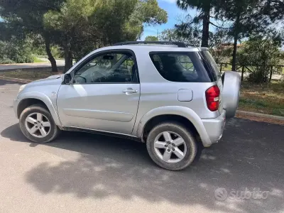Gebraucht Toyota RAV4 Sol 116 PS (85 kW) 2004 Grau SUV