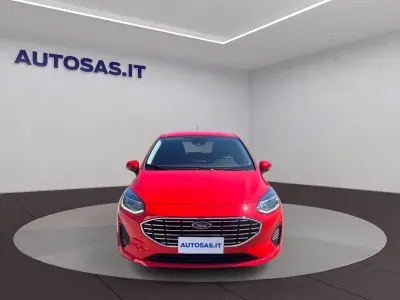 Usata Ford Fiesta Titanium 75 CV (55 kW) 2022 Rosso Utilitaria
