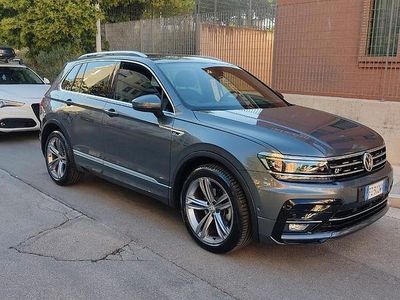 Usata VW Tiguan R-line 150 CV (110 kW) 2020 Grigio SUV