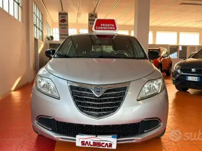 Usata Lancia Ypsilon Gold 69 CV (50 kW) 2014 Grigio Utilitaria