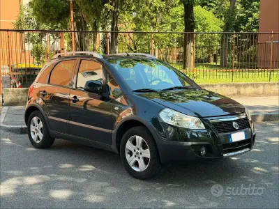 Usata Fiat Sedici 120 CV (88 kW) 2009 Nero SUV
