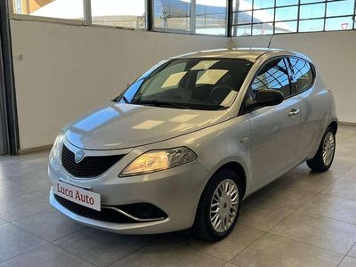 Usata Lancia Ypsilon S 95 CV (69 kW) 2016 Argento Utilitaria