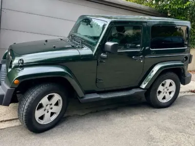 Usata Jeep Wrangler Sahara 200 CV (147 kW) 2011 Verde SUV