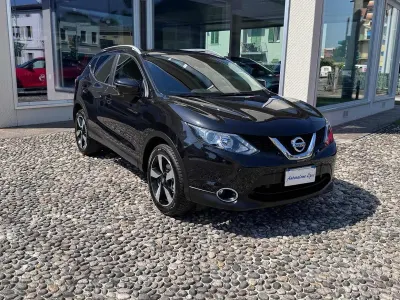Usata Nissan Qashqai Tekna 116 CV (85 kW) 2015 Nero SUV