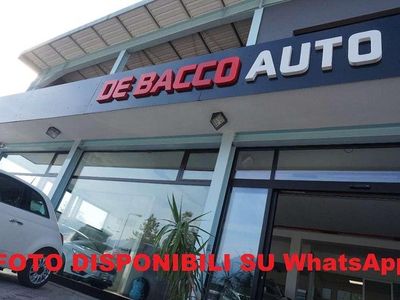 Usata VW T-Roc R-line 150 CV (110 kW) 2024 Argento SUV