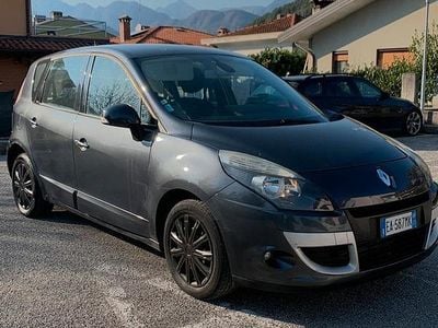 Usata Renault Scénic III 110 CV (80 kW) 2009 Nero Monovolume