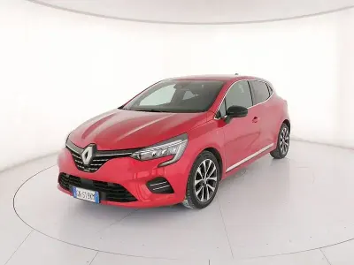 Usata Renault Clio Zen 101 CV (74 kW) 2023 Rosso Utilitaria