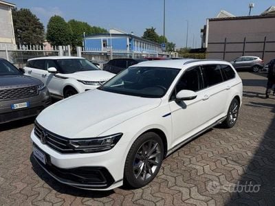 Usata VW Passat GTE 156 CV (114 kW) 2021 Bianco Station wagon