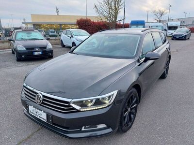 usata VW Passat Variant 1.6 TDI SCR DSG Busine