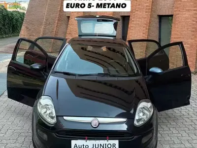Usata Fiat Grande Punto 69 CV (50 kW) 2011 Nero Utilitaria