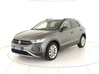 Usata VW T-Roc Style 116 CV (85 kW) 2024 Grigio SUV