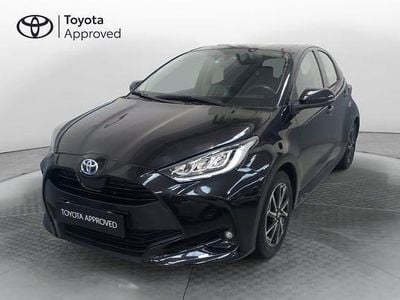 Usata Toyota Yaris Hybrid Trend 92 CV (67 kW) 2022 Nero Berlina