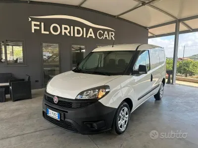 Usata Fiat Doblò 105 CV (77 kW) 2020 Bianco