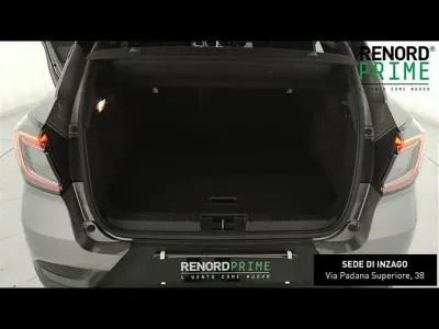 Usata Renault Captur Techno 90 CV (66 kW) 2025 Grigio chiaro SUV