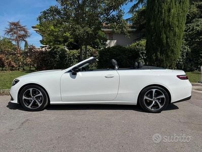 Usata Mercedes E220 Business 197 CV (144 kW) 2020 Bianco Cabrio