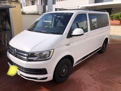 Usata VW Caravelle 150 CV (110 kW) 2016 Bianco Furgone
