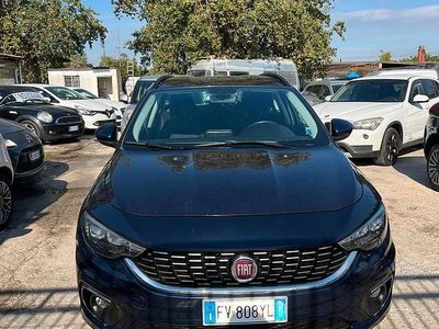 Usata Fiat Tipo Business 120 CV (88 kW) 2019 Blu Station wagon